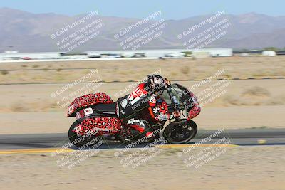 media/Oct-05-2024-Race Pace (Sat) [[aa7b44e117]]/4b-Turn 9 Inside (835am)/